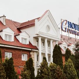 Hotel Groman, hotel Sękocinban