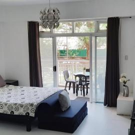 Pico de Loro Jacana B