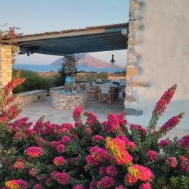 Villa Votsalo Paros (150 meters from sea)