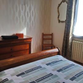Chambre au calme et simple, cuisine à dispo, hotel a Saint-Pol-de-Léon