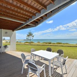 Sea Side Villa 10.1, hotel u gradu Mandura
