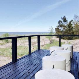 H A R R B Å D A - kaksi mökkiä merenrannalla, hotel in Kokkola