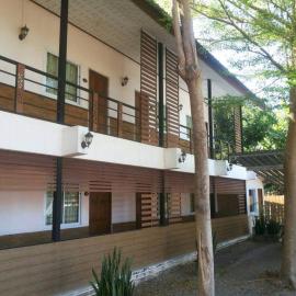 Charlee House, Hotel in Trang