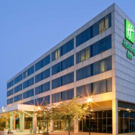 Holiday Inn Milton Keynes Central by IHG, hotel v destinaci Milton Keynes