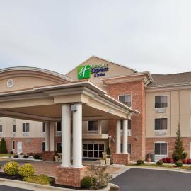 Holiday Inn Express Hotel & Suites High Point South by IHG, hotel v destinácii Archdale