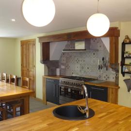 Great house in center of Luz St Sauveur