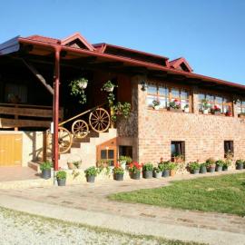 Ruralna kuća za odmor Ružica – hotel w mieście Žitomir