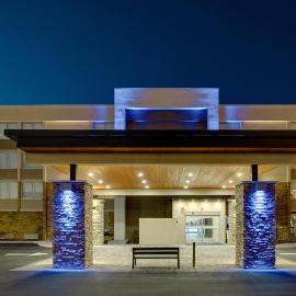 Holiday Inn Express & Suites Wapakoneta by IHG, hotel di Wapakoneta
