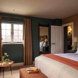 The Falcon Hotel, hotel di Northampton