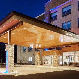 Holiday Inn Express & Suites Chicago North Shore - Niles by IHG, hotel en Niles