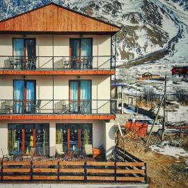 Sunshine Kazbegi, hotel v destinaci Stepancminda