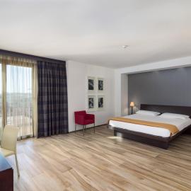 Grand Hotel Tiziano E Dei Congressi, hotelli kohteessa Lecce