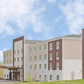 Holiday Inn Express & Suites New Cumberland by IHG: New Cumberland şehrinde bir otel