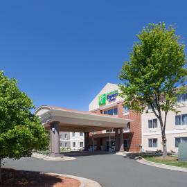 Viesnīca Holiday Inn Express Hotel & Suites Mebane by IHG pilsētā Mebana