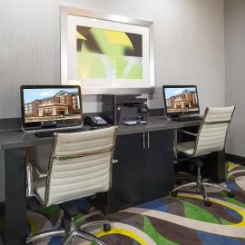 Holiday Inn Express and Suites Norman by IHG, hotel Normanben