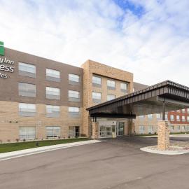 Holiday Inn Express & Suites - Auburn by IHG, hotel in Auburn