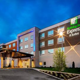 Holiday Inn Express & Suites - Madison by IHG, ξενοδοχείο σε Madison