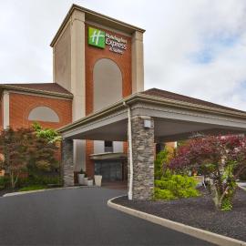 Holiday Inn Express Hotel & Suites Cincinnati Northeast-Milford by IHG, hotel in Milford