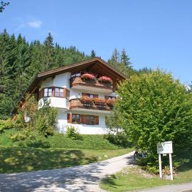 Ferienhaus am Römerweg, hotel u gradu Klais
