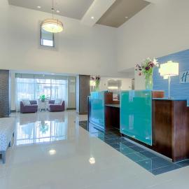 Viesnīca Holiday Inn Express & Suites Carlsbad Beach by IHG pilsētā Kārlsbāda