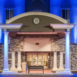 Holiday Inn Express & Suites Philadelphia - Mt Laurel by IHG