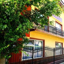 Golden Pension, hotel em Târgu Jiu