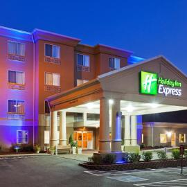 Holiday Inn Express and Suites Pikeville by IHG، فندق في بيكيفيل