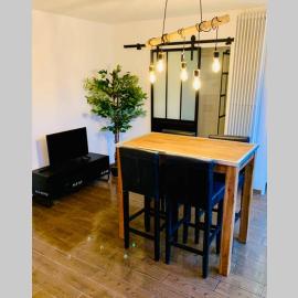Studio centre de Hyeres pour 4 personnes piscine et tennis