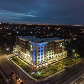 Holiday Inn Express & Suites - Houston Westchase - Westheimer by IHG, хотел в Хюстън