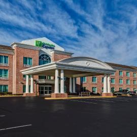 Holiday Inn Express Hotel & Suites London by IHG, хотел в Лондон