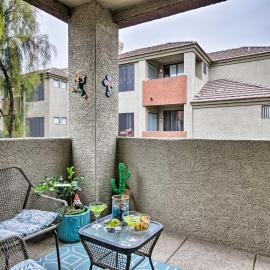Modern Condo w/ Pool Access ~ 3 Mi to Dtwn Phoenix