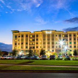 Staybridge Suites Orlando at SeaWorld by IHG - Free Breakfast & Shuttle to SeaWorld Parks