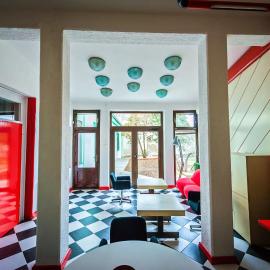 PB Urban Garden Stay with secured Parking, hotel in Sremska Mitrovica