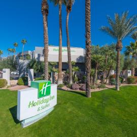 Viesnīca Holiday Inn and Suites Phoenix Airport North by IHG Fīniksā