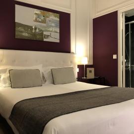 Hotel Dauphin, hotel u gradu 'Puteaux'