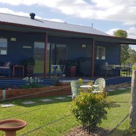 The Wattle Lodge, hotel v mestu Glendon Brook