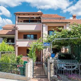 Apartments Edo, hotel v destinaci Štinjan
