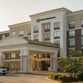 Holiday Inn Express Hotel & Suites North Bay by IHG, ξενοδοχείο σε North Bay