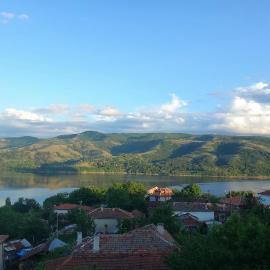 Mihaela Lake Retreat, hotel a Gnyazdovo