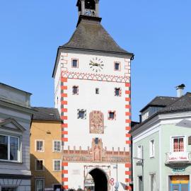 Stadthotel Restaurant Auerhahn, хотел в Фьоклабрук