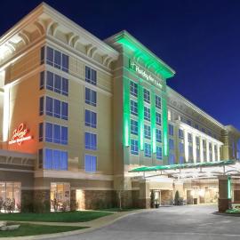 Holiday Inn and Suites East Peoria by IHG, hotell sihtkohas Peoria