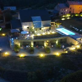 B&B Le Bouchat-Oreille, хотел в Spontin