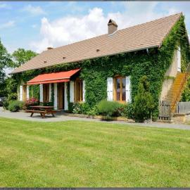 Gîte des Grands Narreaux, hotelli kohteessa Bourbon-Lancy