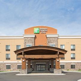 Holiday Inn Express & Suites Glendive by IHG, khách sạn ở Glendive