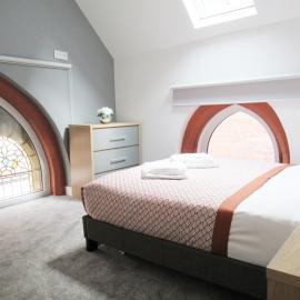 Emmanuel Church Apartments, hotel a Warrington