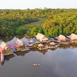 Amazon Oasis Floating Lodge – hotel w mieście Iquitos