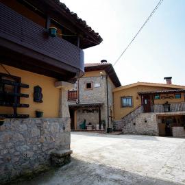 APARTAMENTOS. TURIS. CASTIELLO