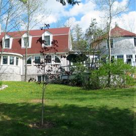 Windswept on the Trent, מלון בCampbellford