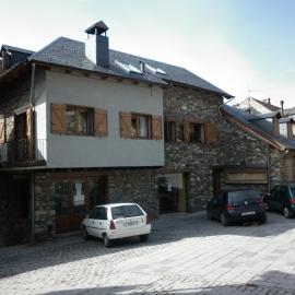 APARTAMENT Casa Valenti 3-4 PLACES, hotel v destinácii Taull
