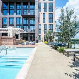 Global Luxury Suites at Reston Town Center, hotel di Reston